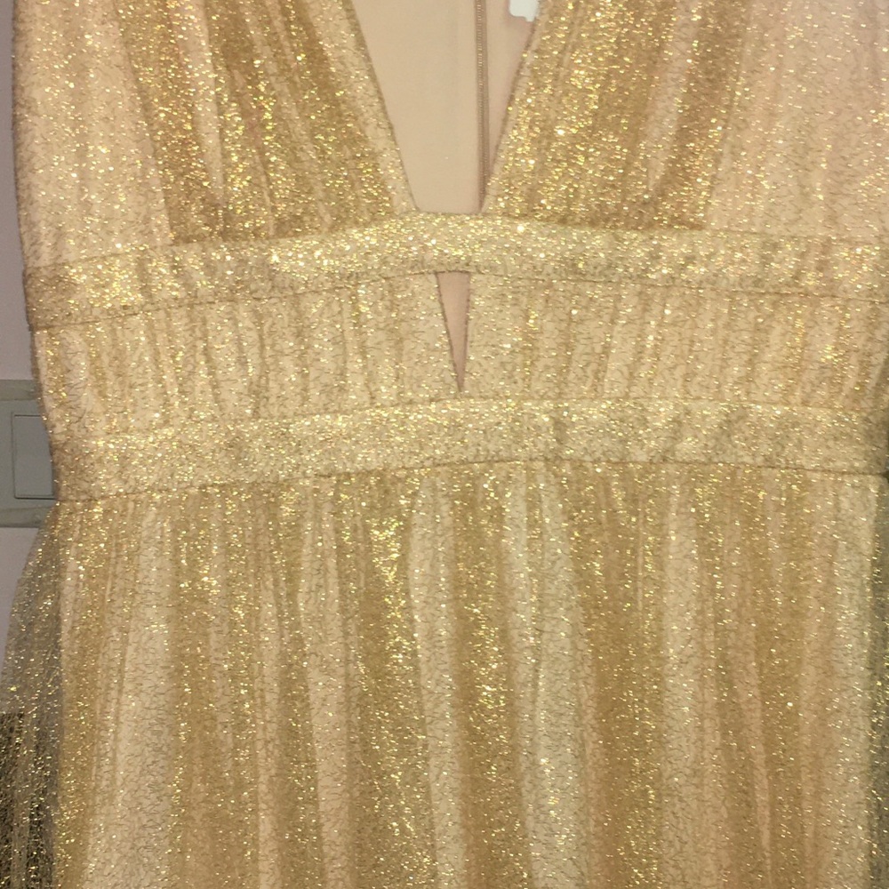 Formal Dress - Picture 2 of 4